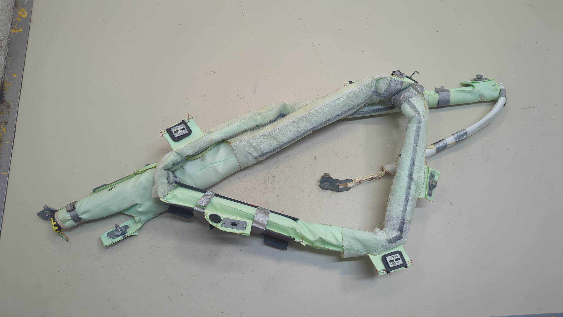 Подушка безопасности боковая (шторка)