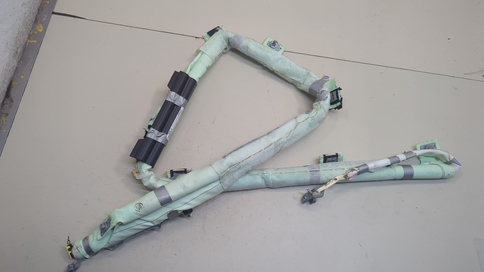 Подушка безопасности боковая (шторка)