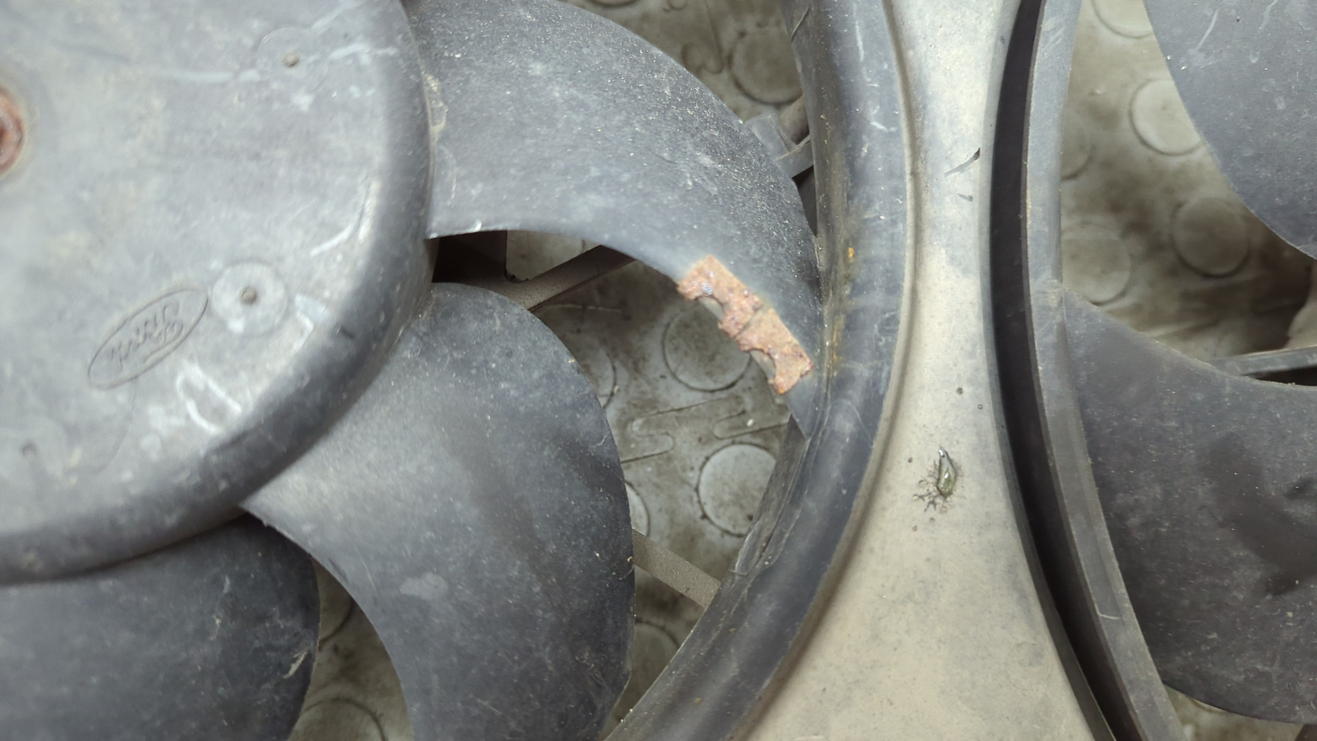 Вентилятор радиатора