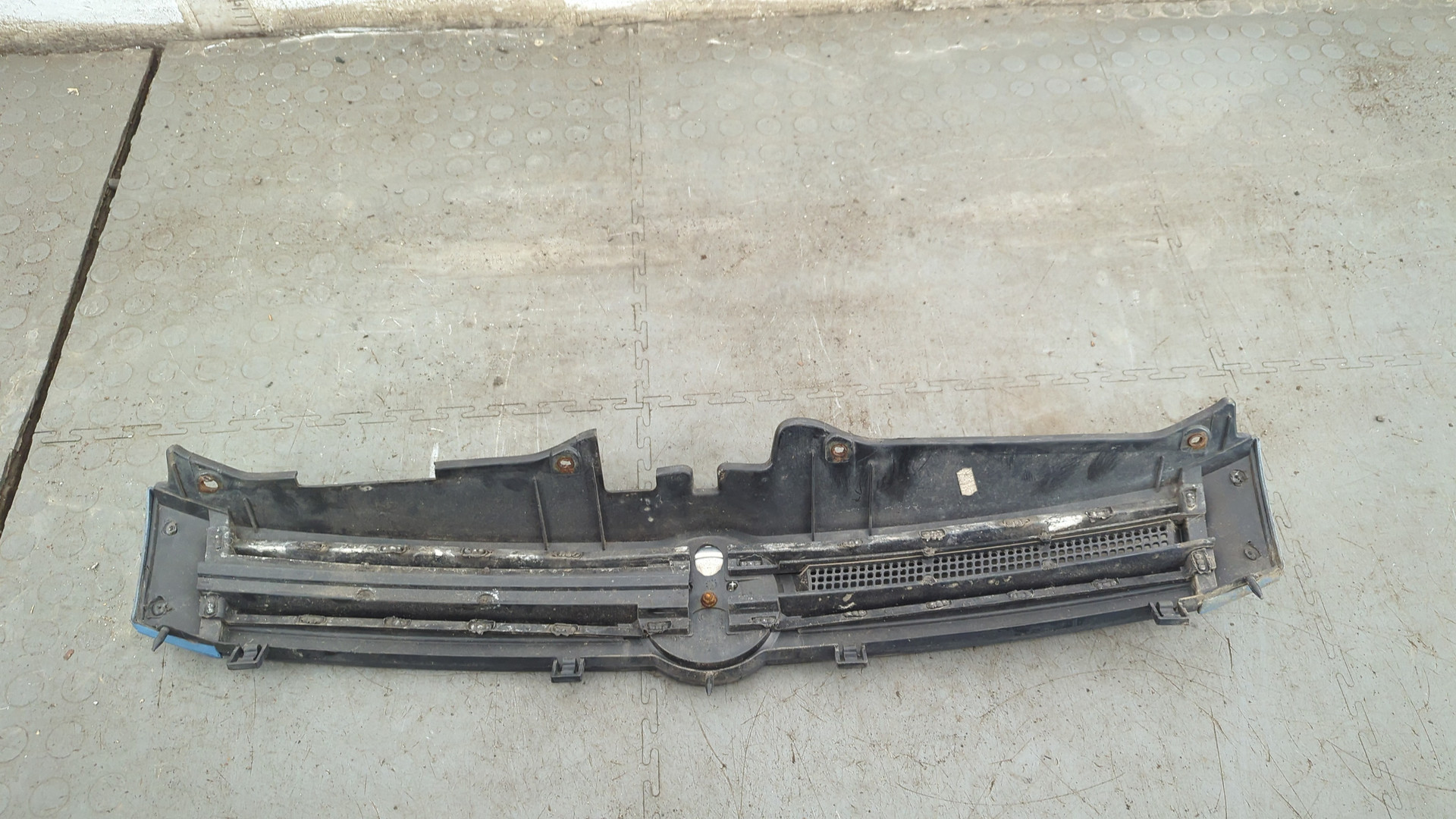 Решетка радиатора