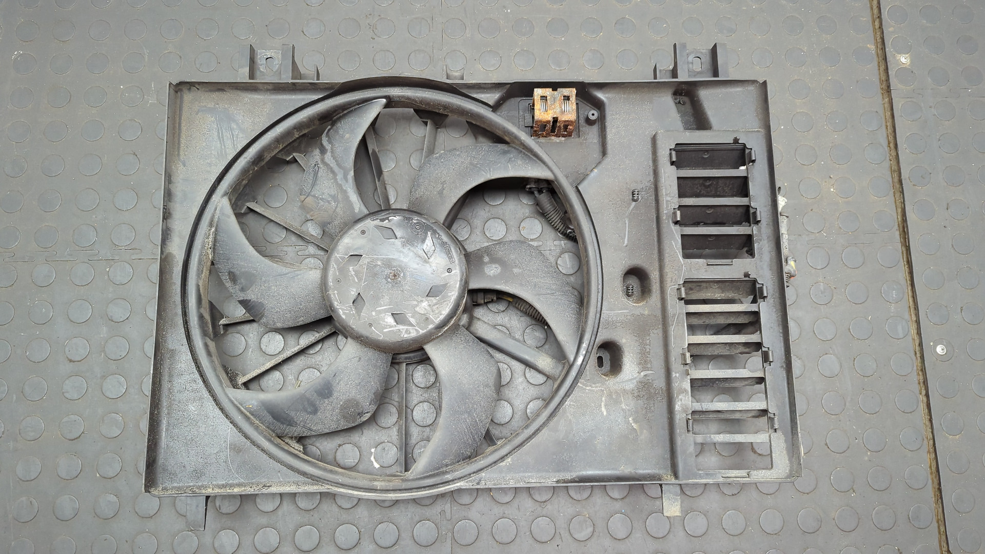 Вентилятор радиатора