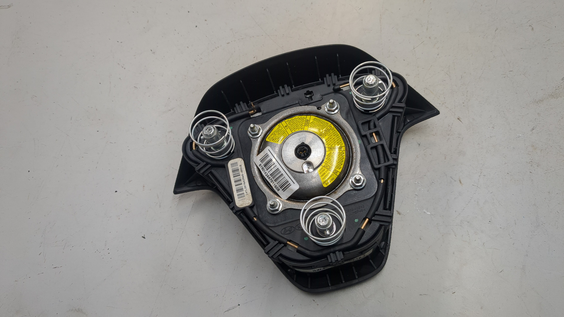 Подушка безопасности в рулевое колесо