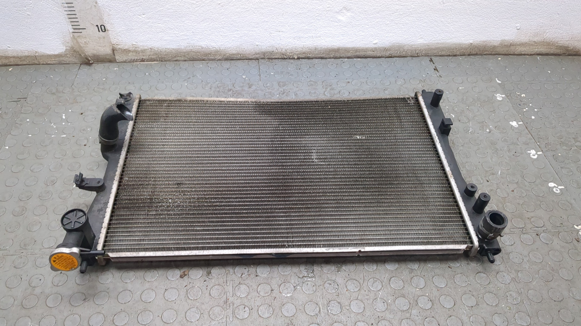 Радиатор охлаждения двигателя основной