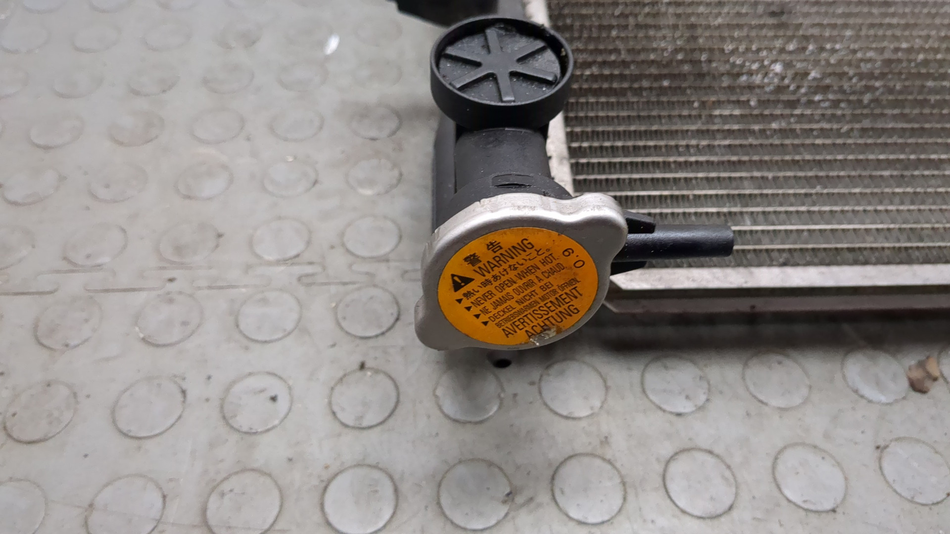 Радиатор охлаждения двигателя основной