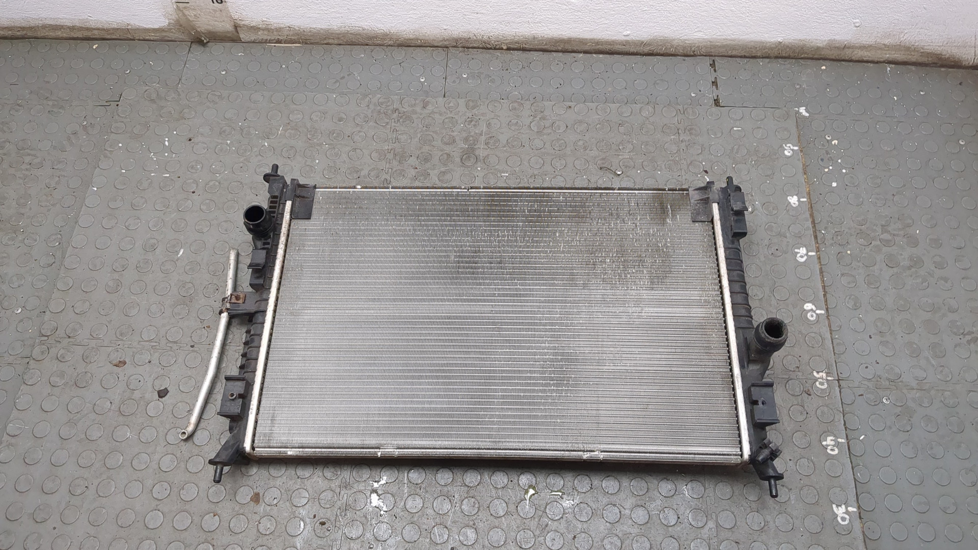 Радиатор охлаждения двигателя основной