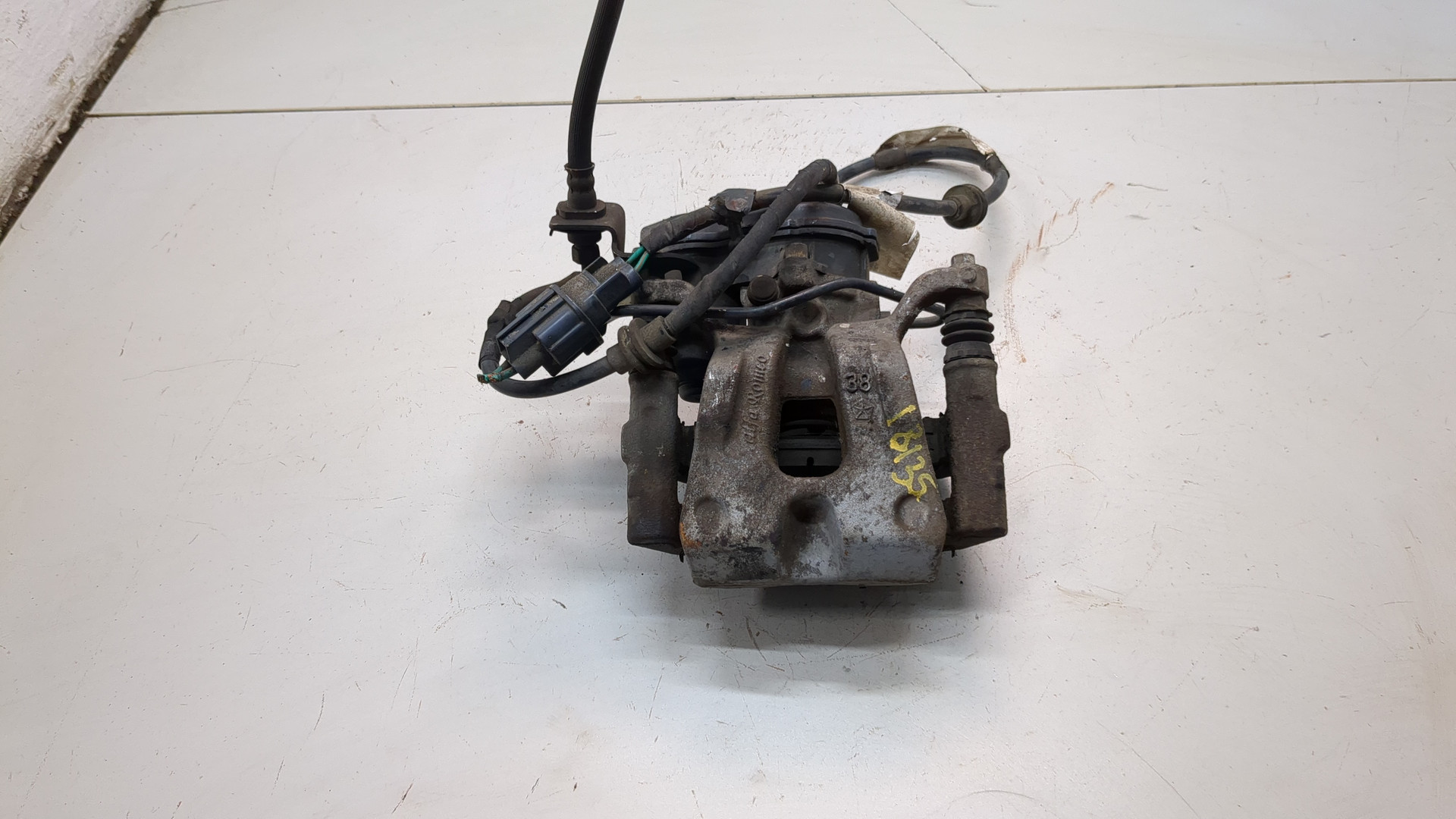 Суппорт задний левый