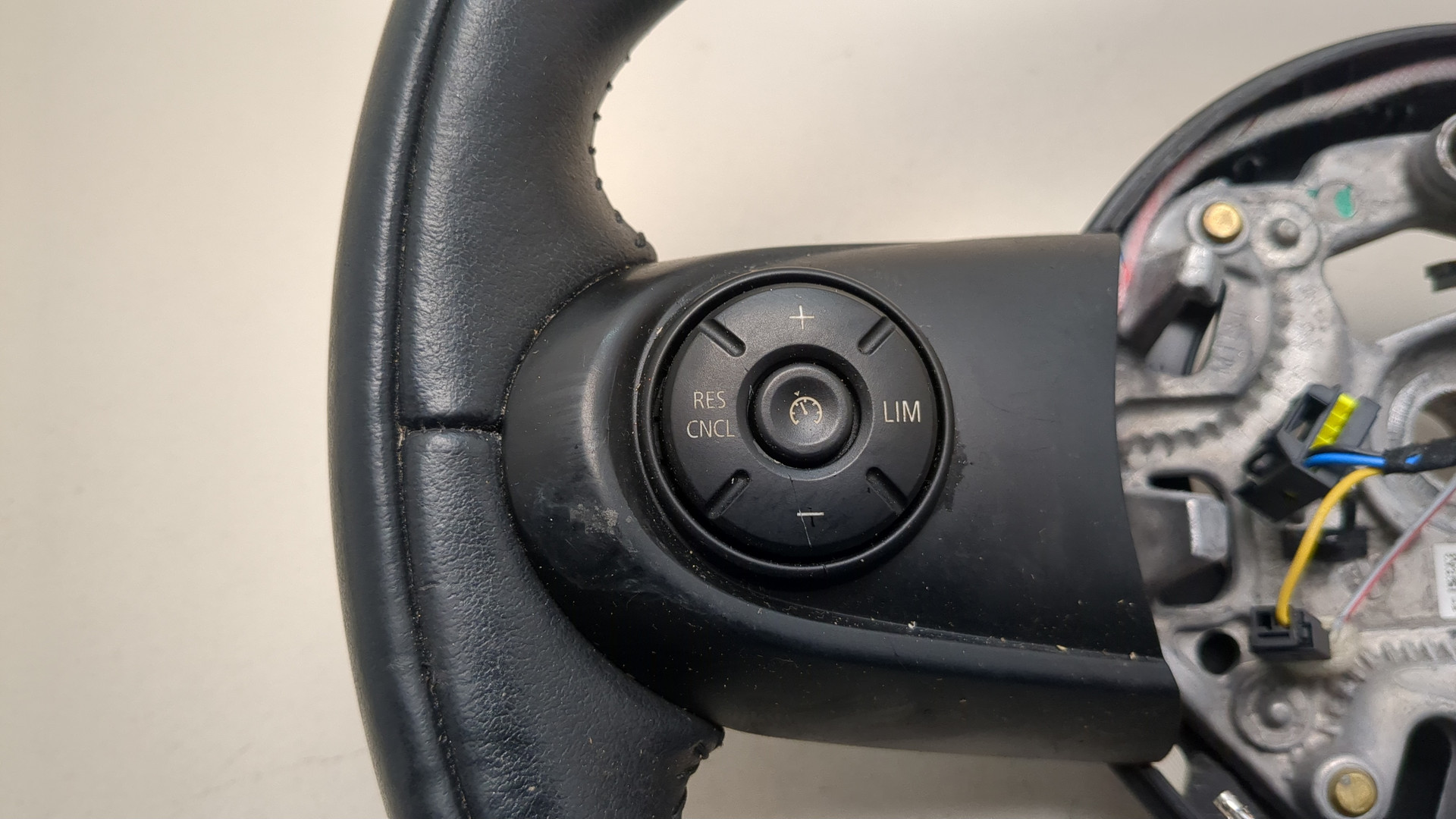 Рулевое колесо (руль)