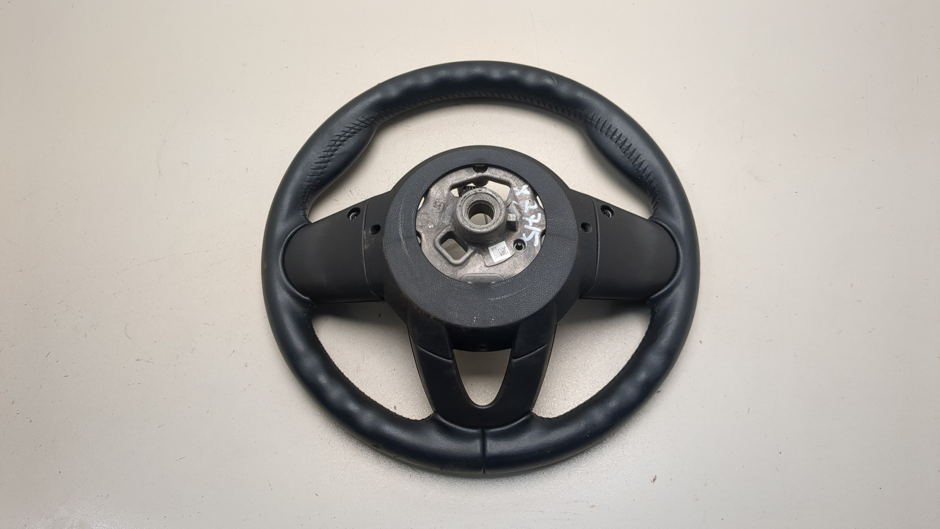 Рулевое колесо (руль)