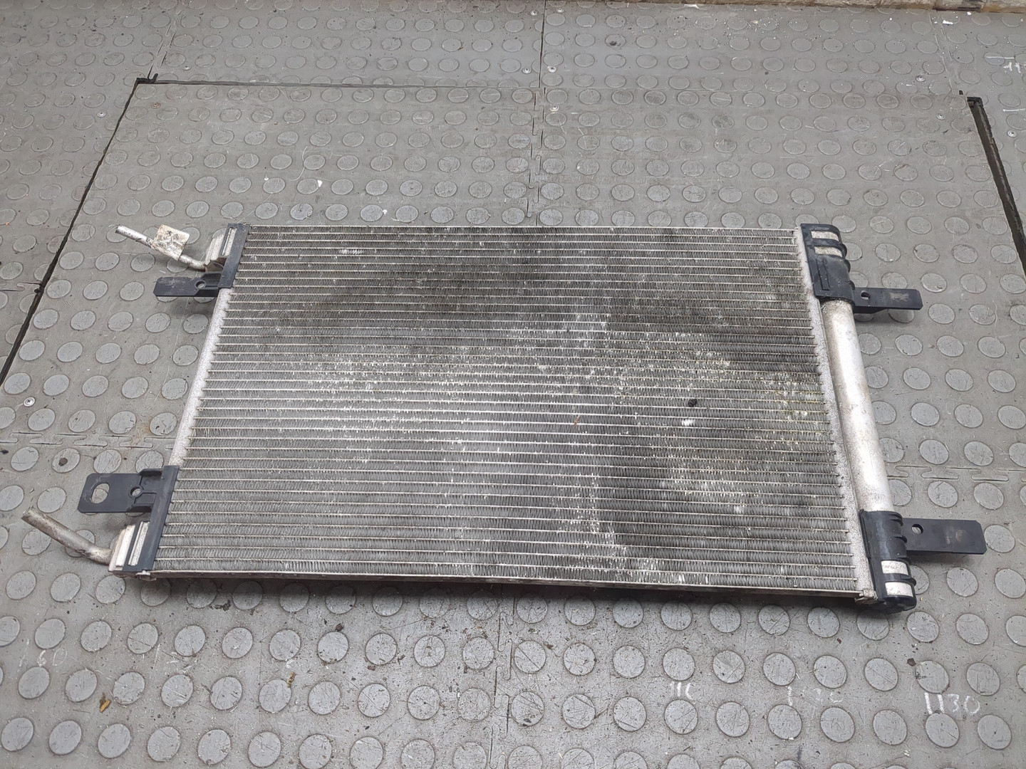 Радиатор кондиционера / конденсер