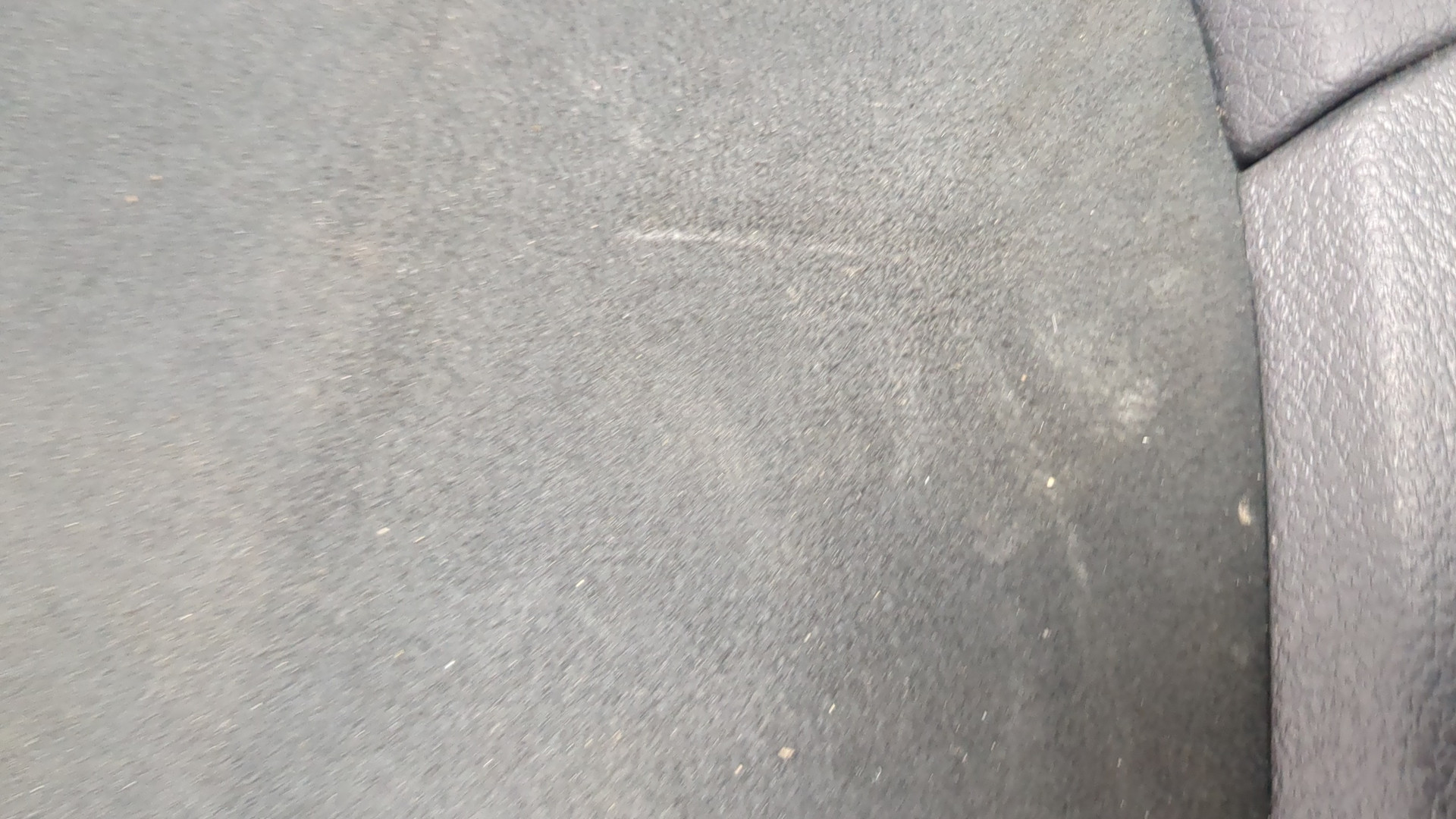 Обшивка двери задней правой