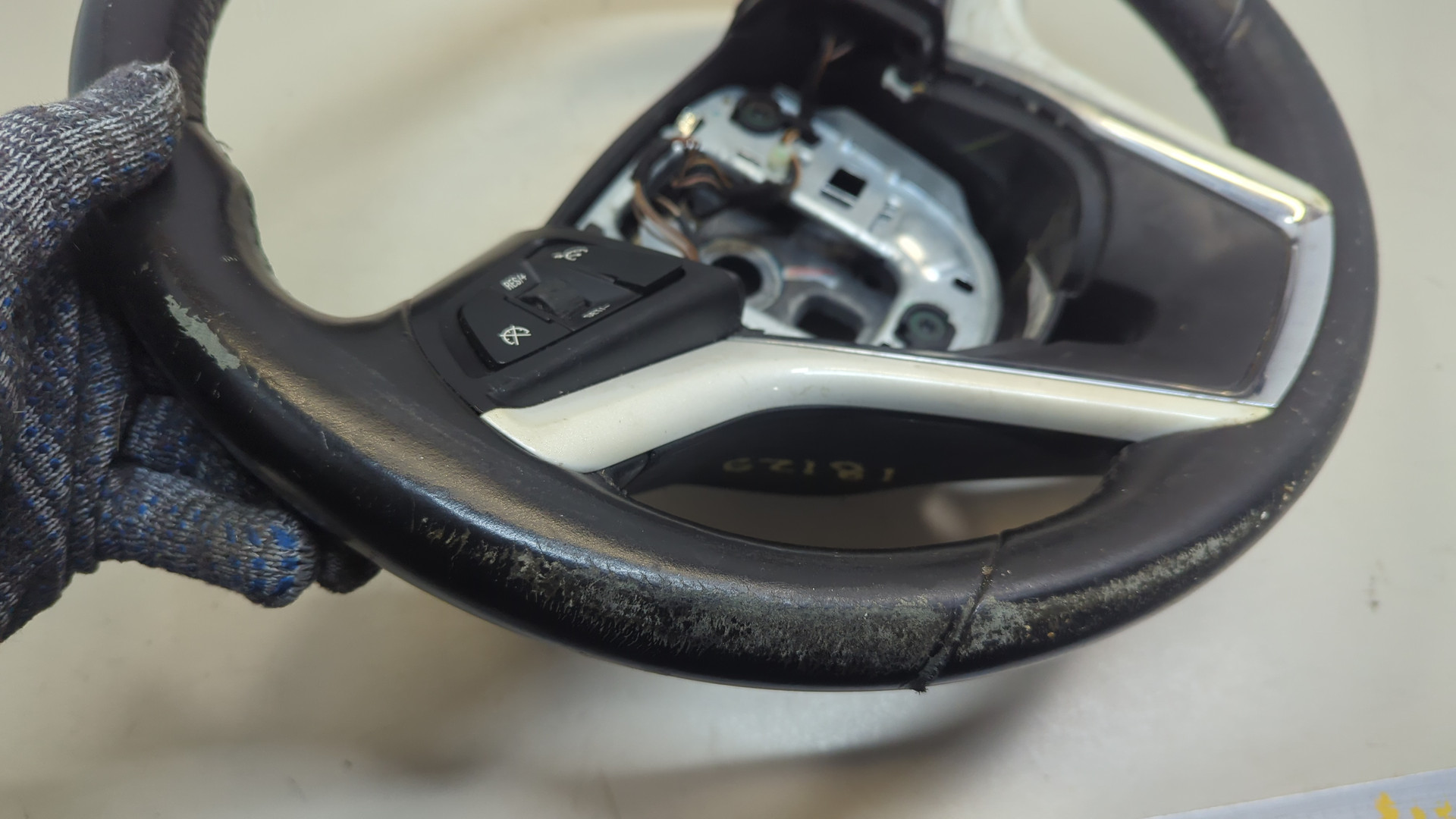 Рулевое колесо (руль)