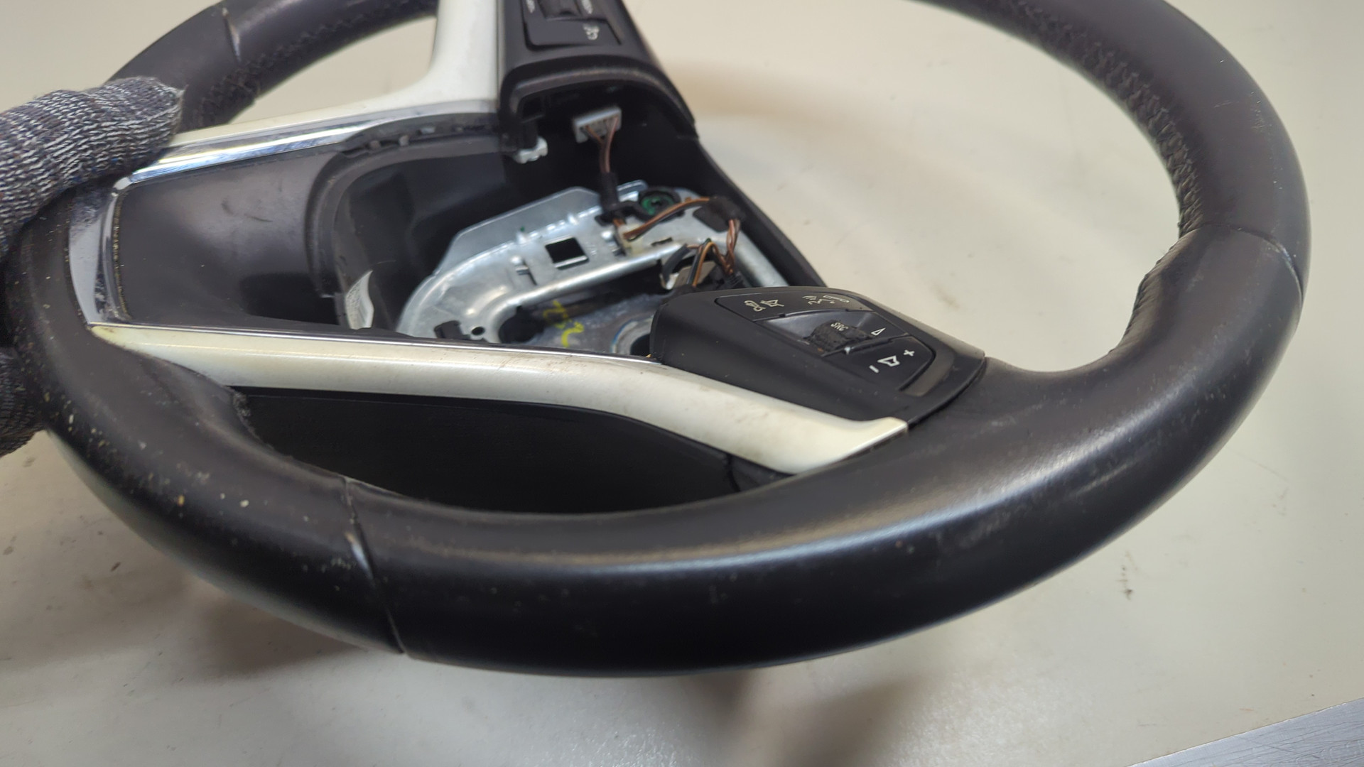 Рулевое колесо (руль)