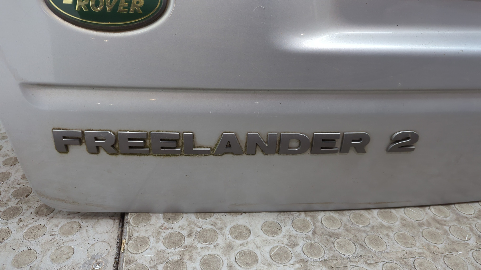 Дверь багажника