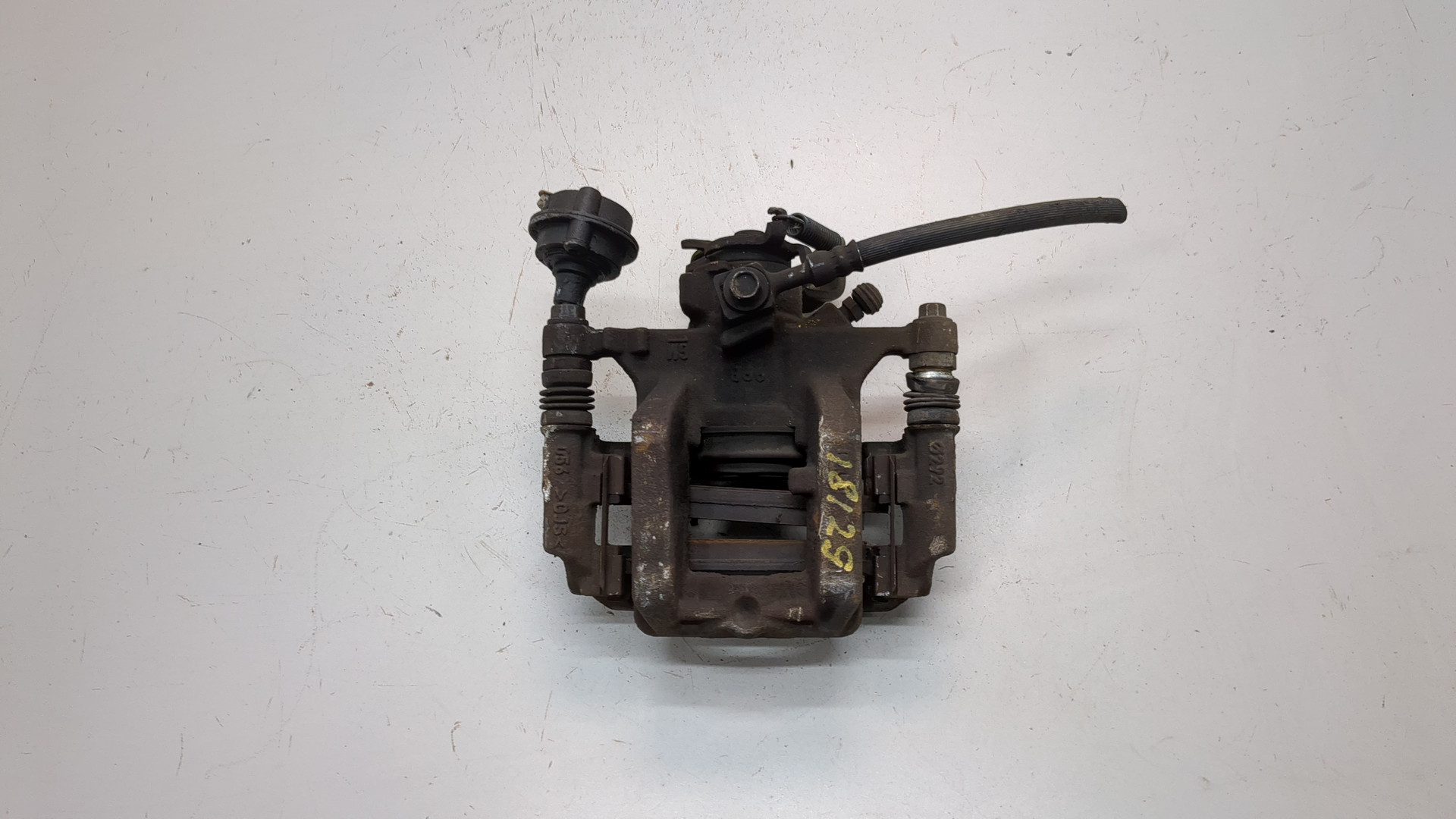 Суппорт задний правый