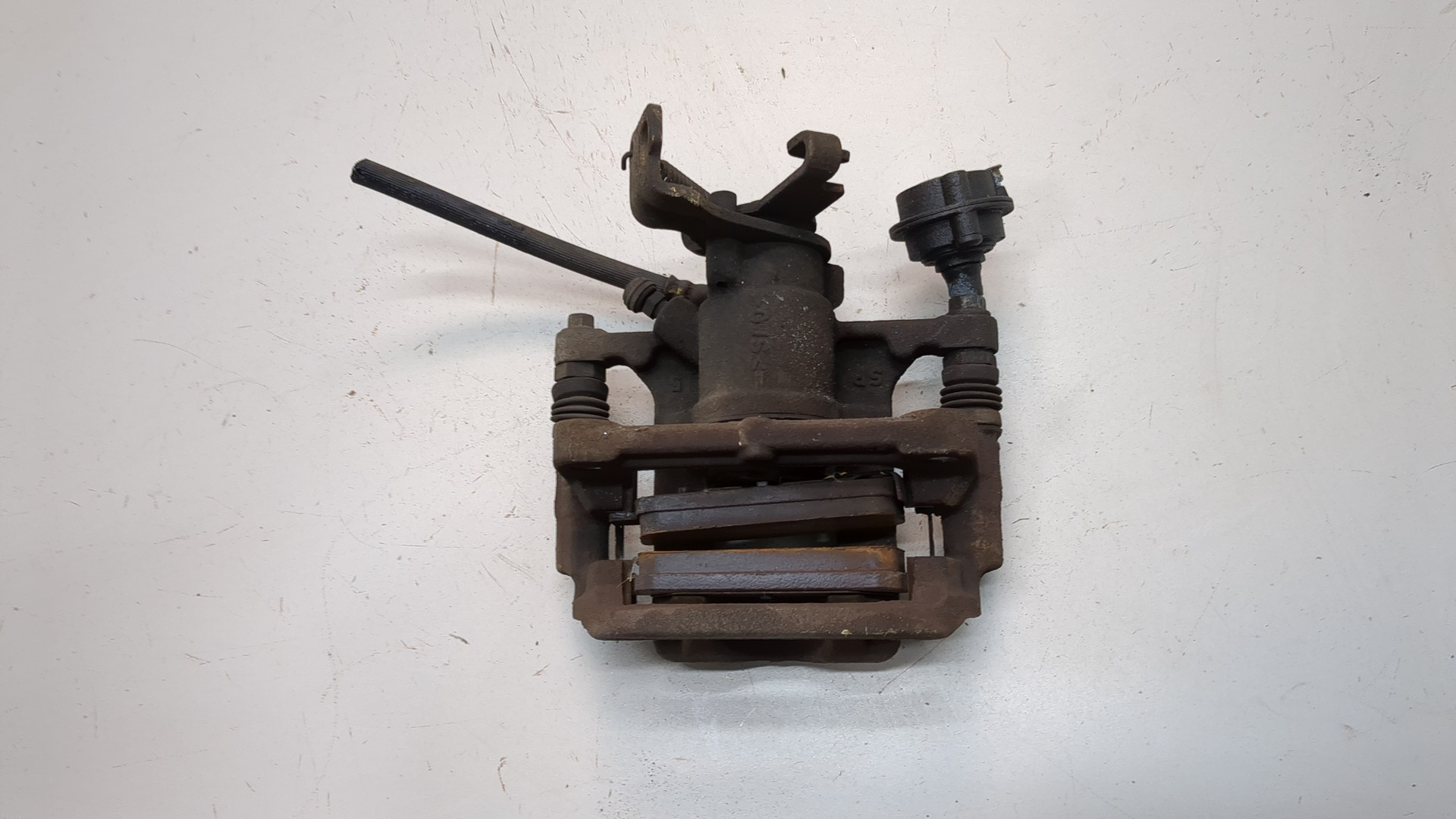 Суппорт задний правый