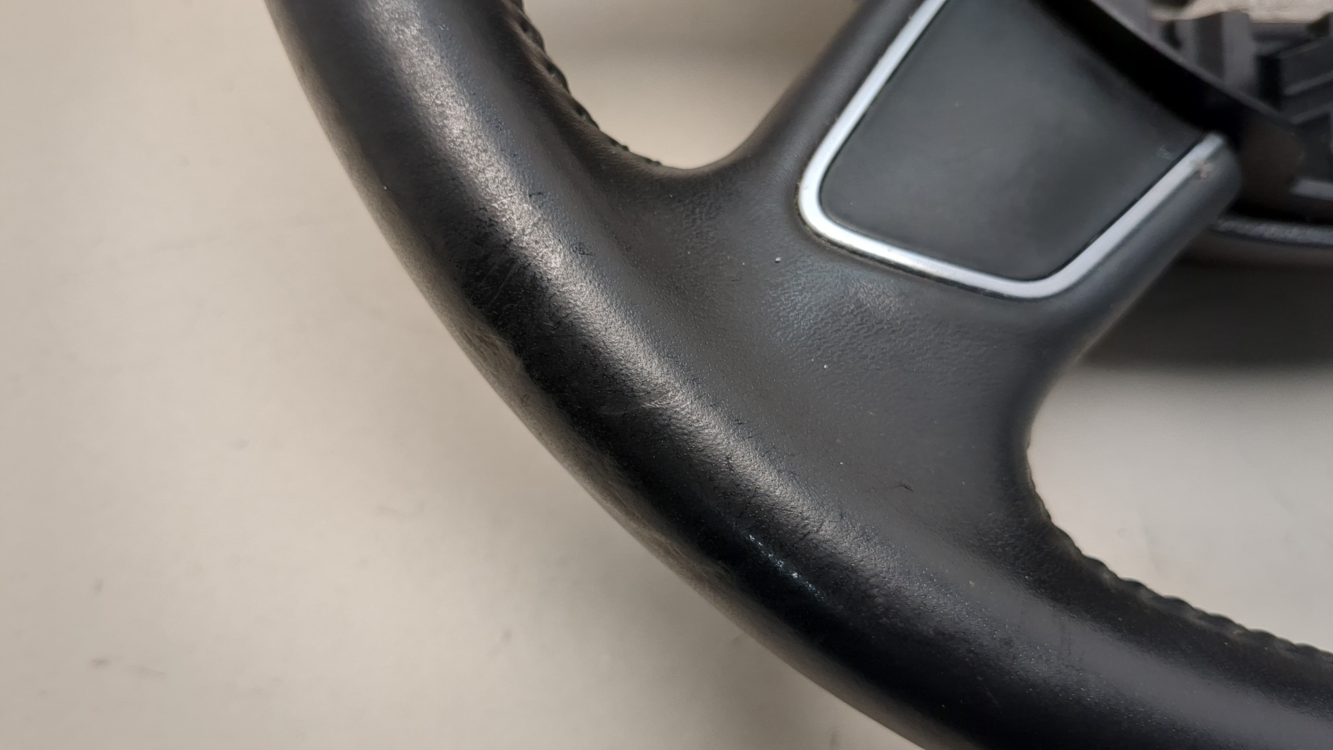 Рулевое колесо (руль)