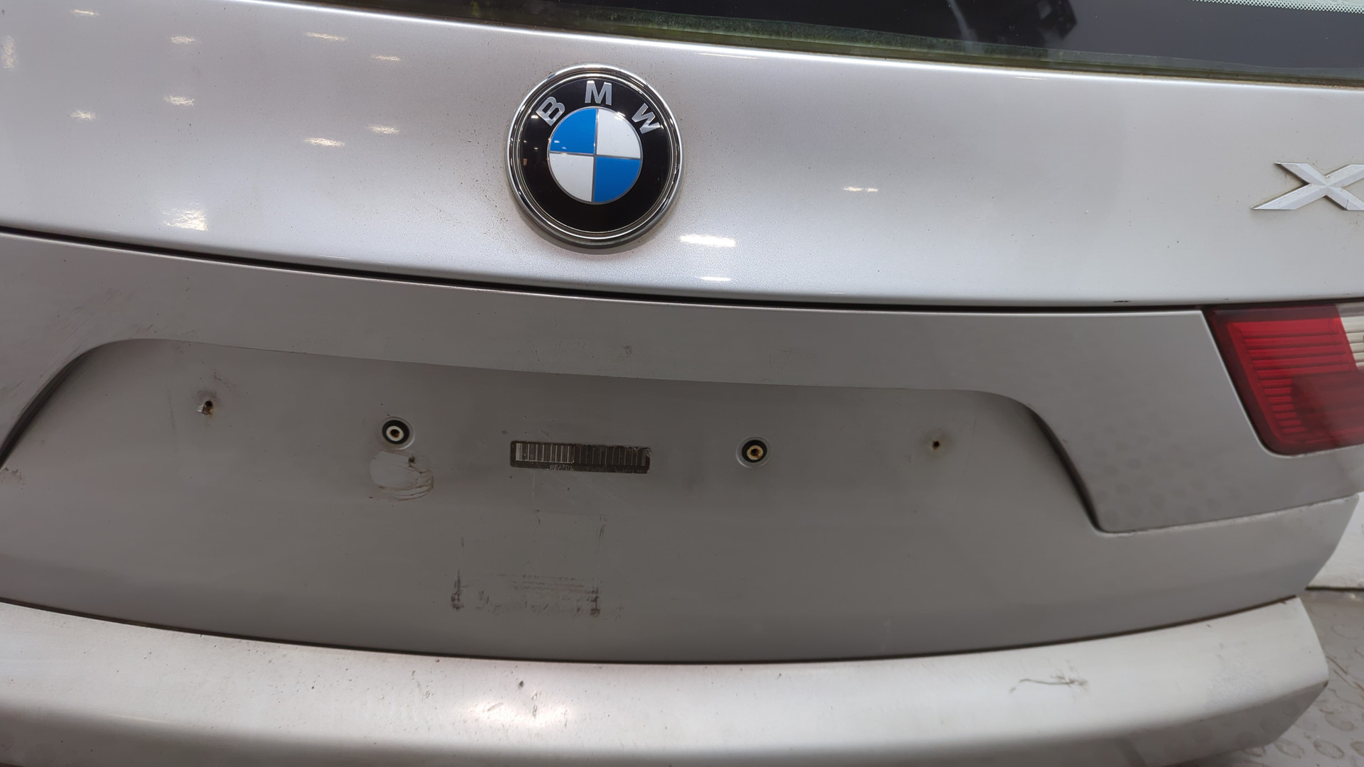 Дверь багажника