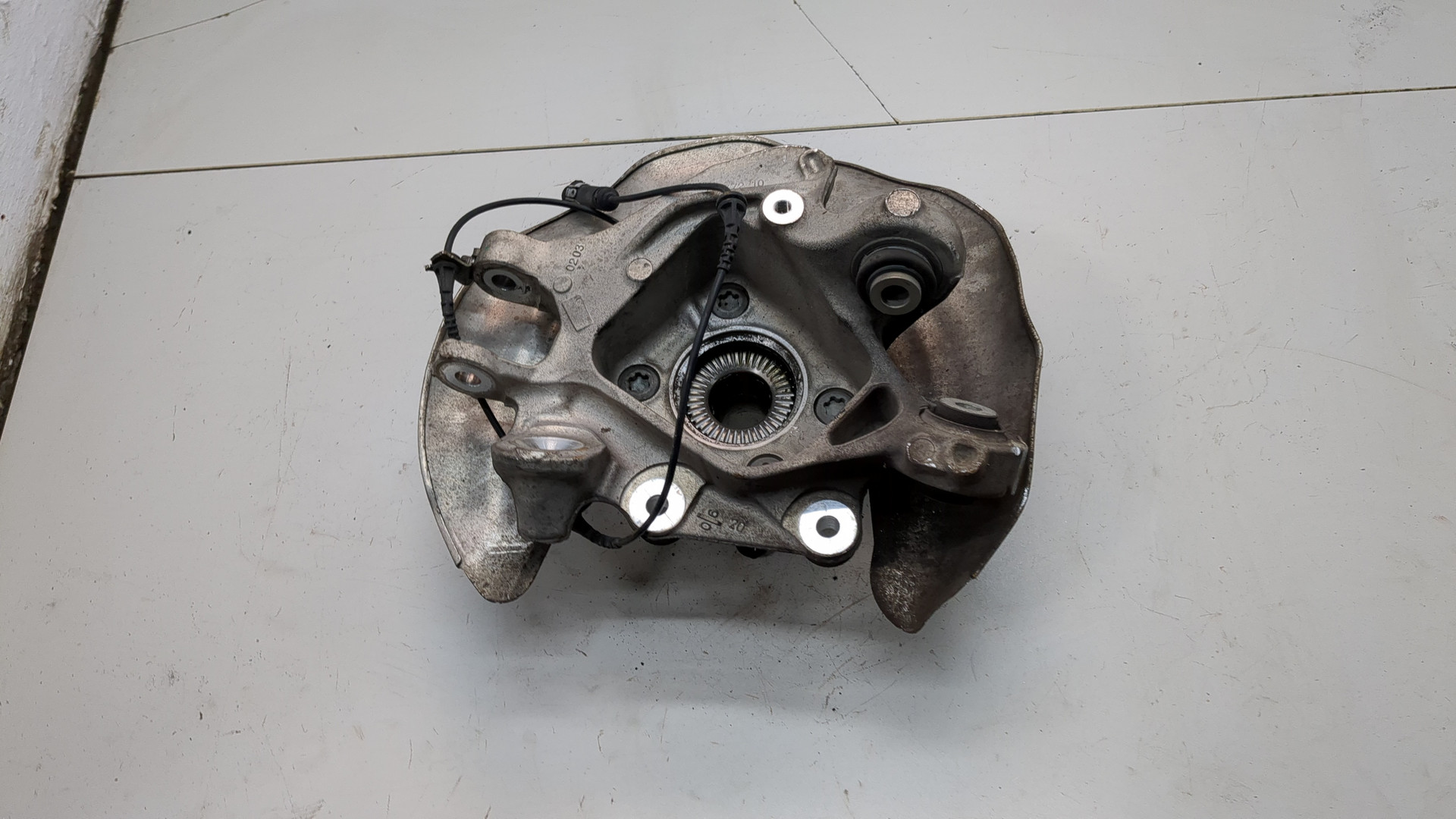 Кулак поворотный задний правый