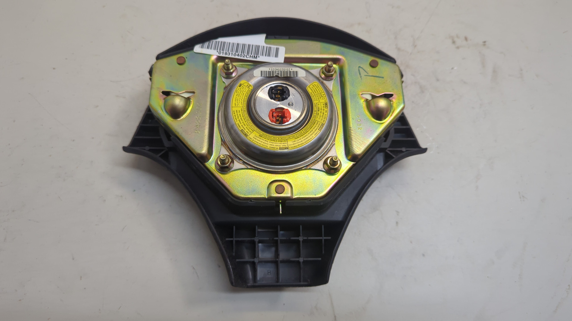 Подушка безопасности в рулевое колесо