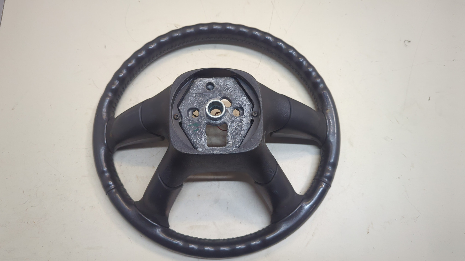 Рулевое колесо (руль)