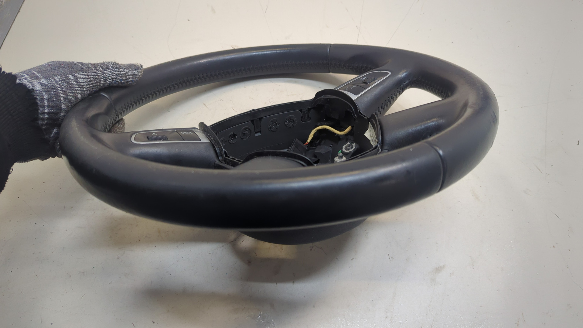 Рулевое колесо (руль)