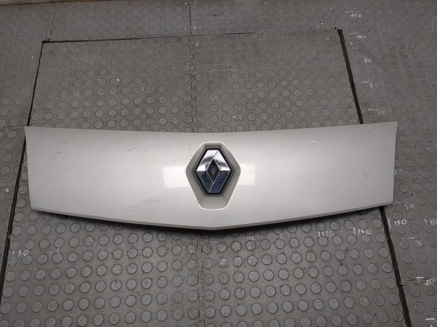 Решетка радиатора