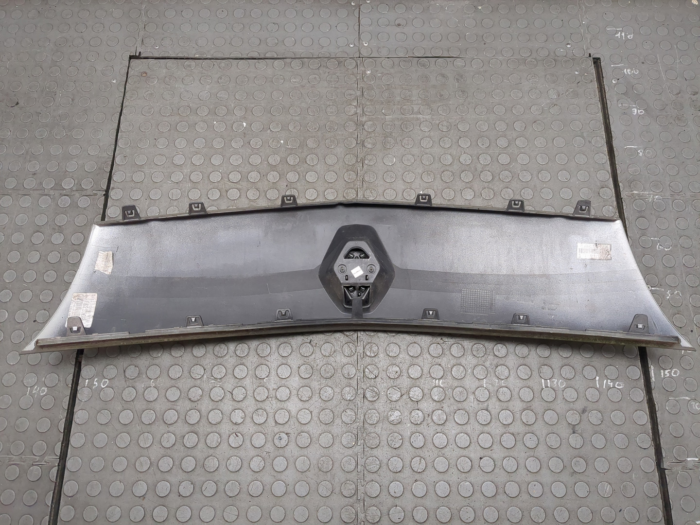 Решетка радиатора