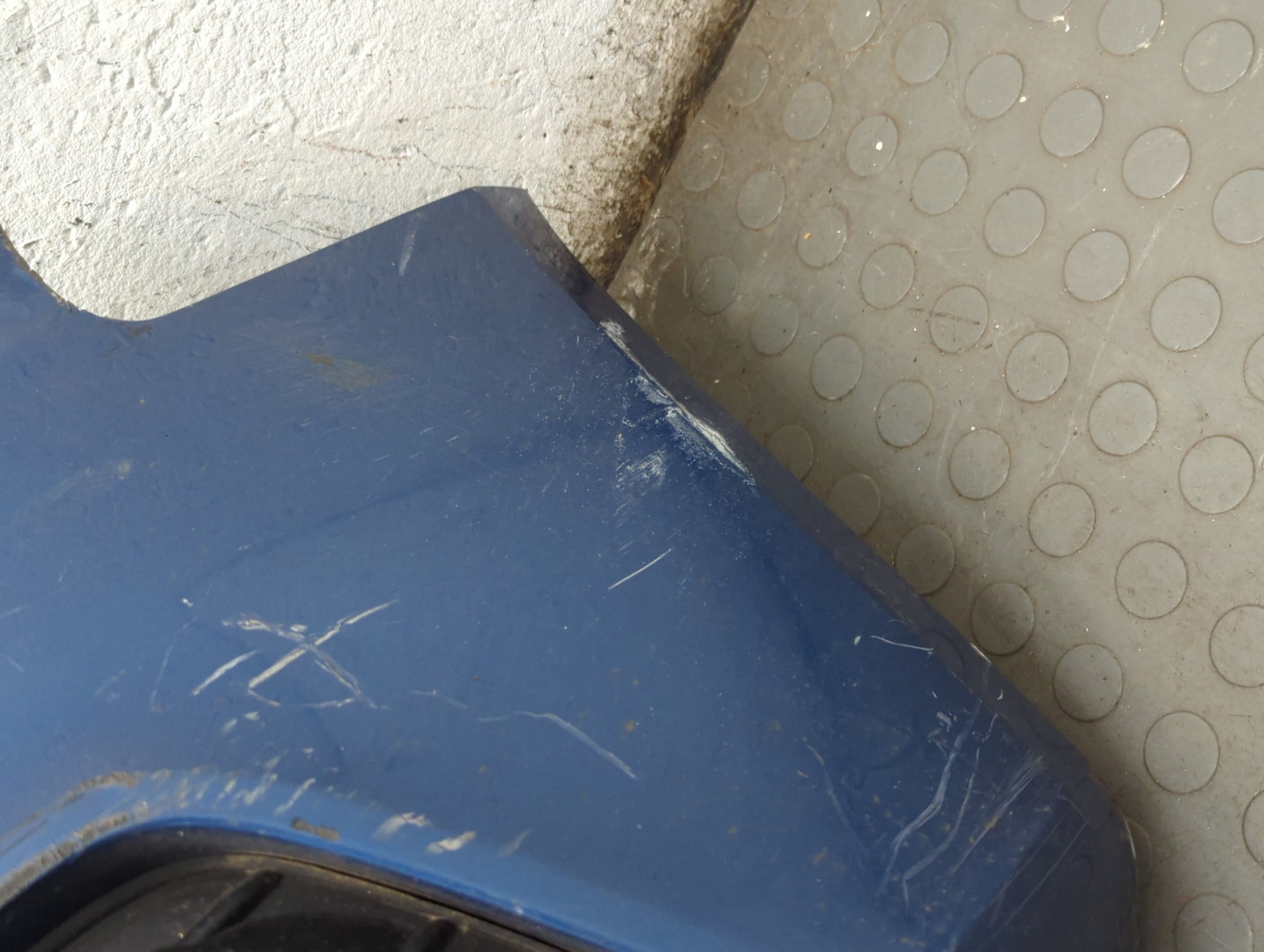 Бампер передний