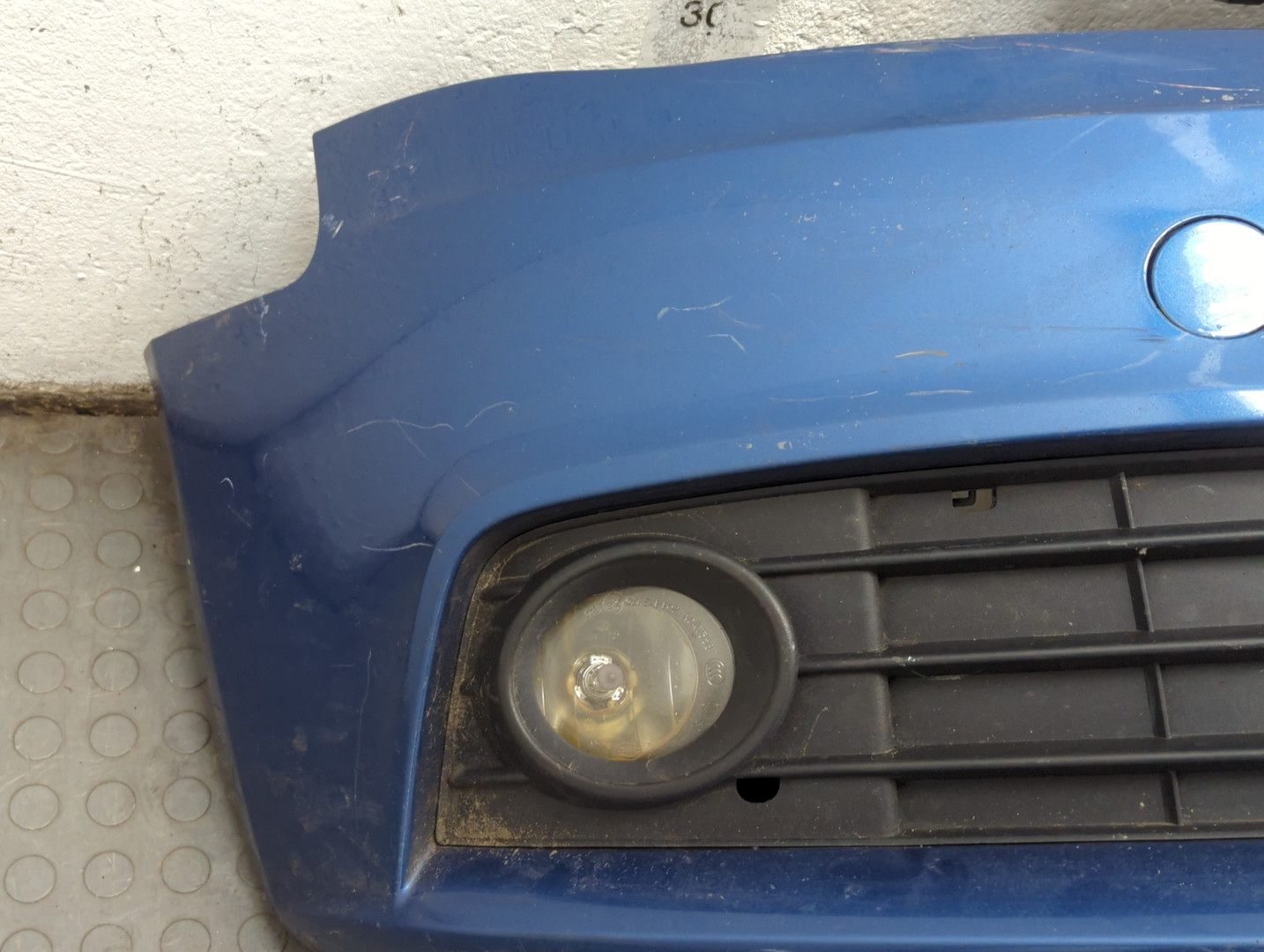 Бампер передний