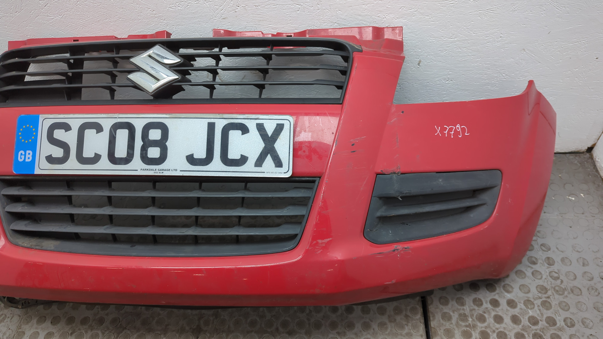 Бампер передний