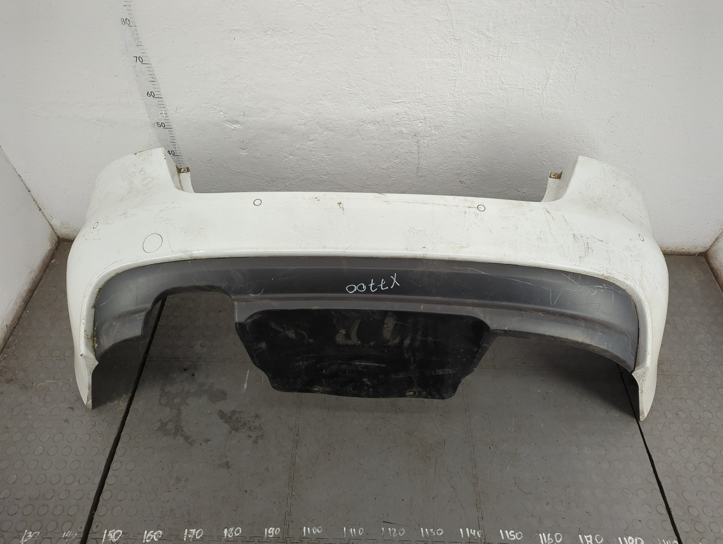 Бампер задний