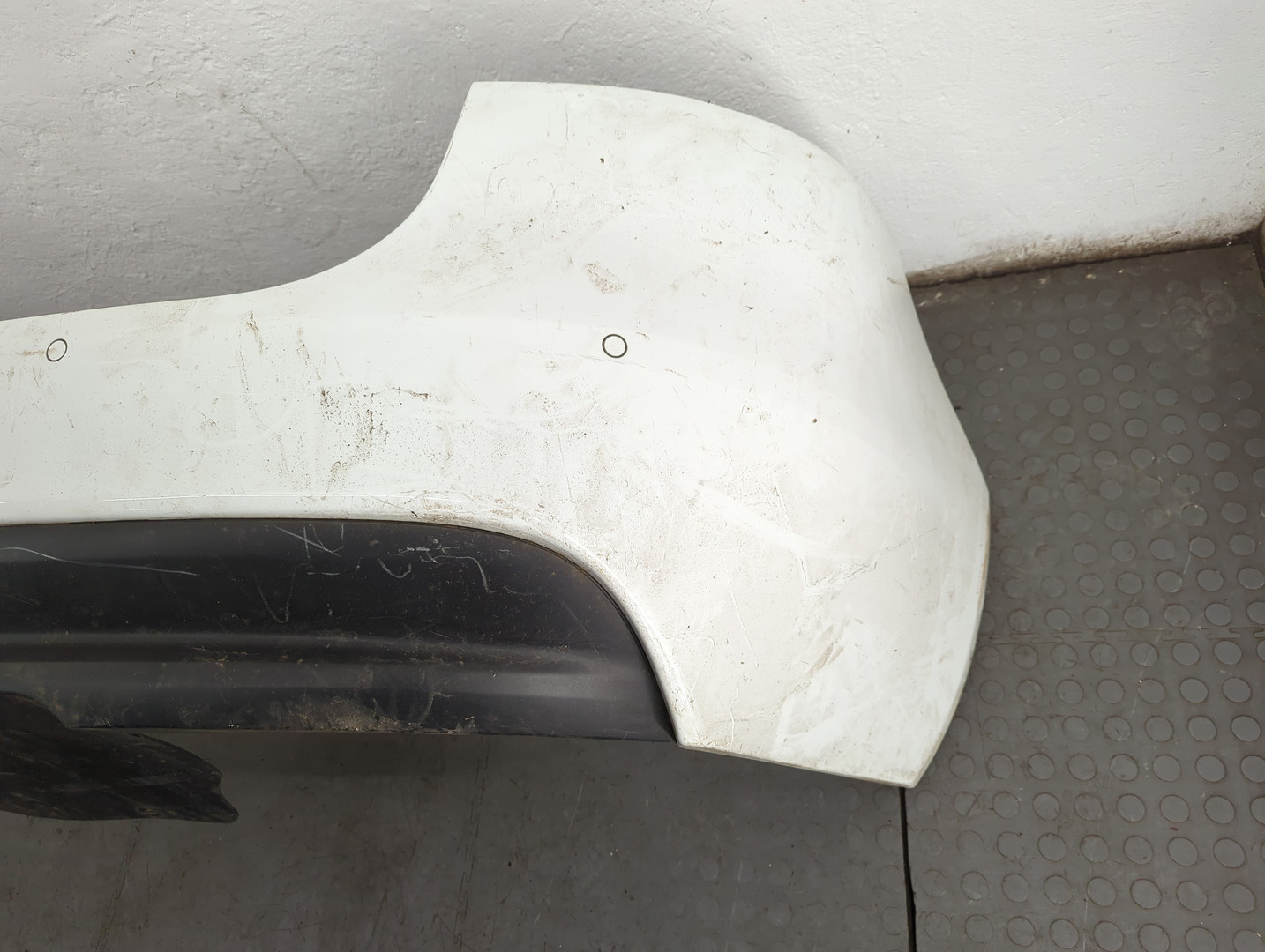 Бампер задний