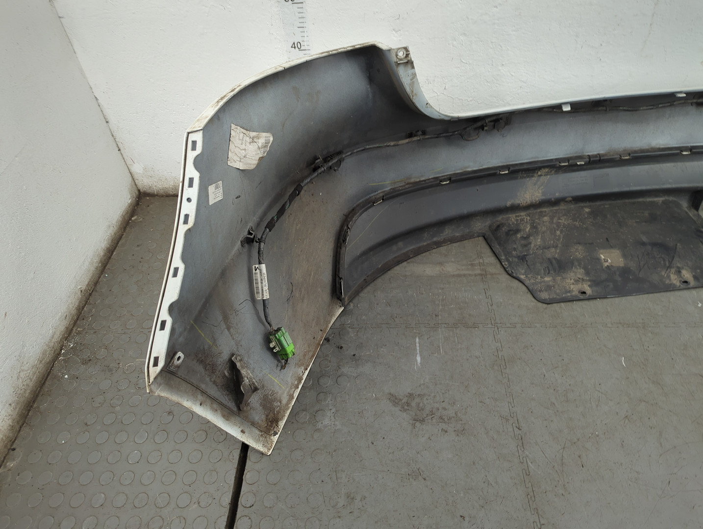 Бампер задний