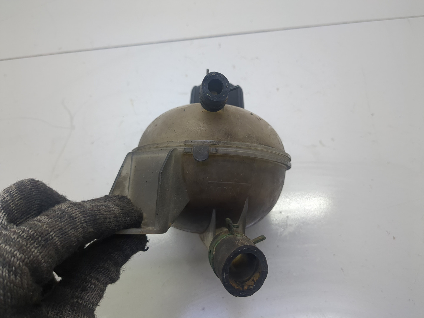 Бачок расширительный