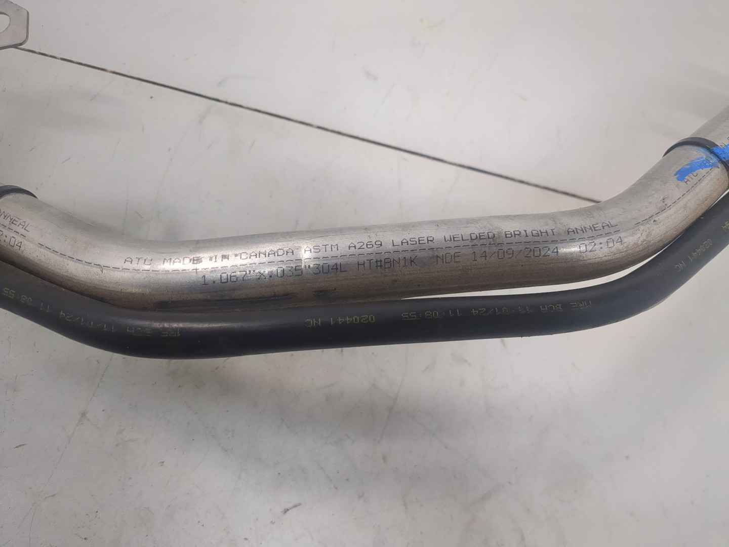 Горловина топливного бака