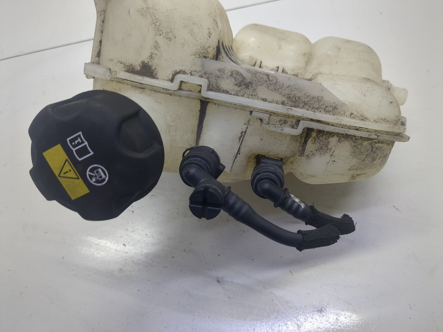 Бачок расширительный