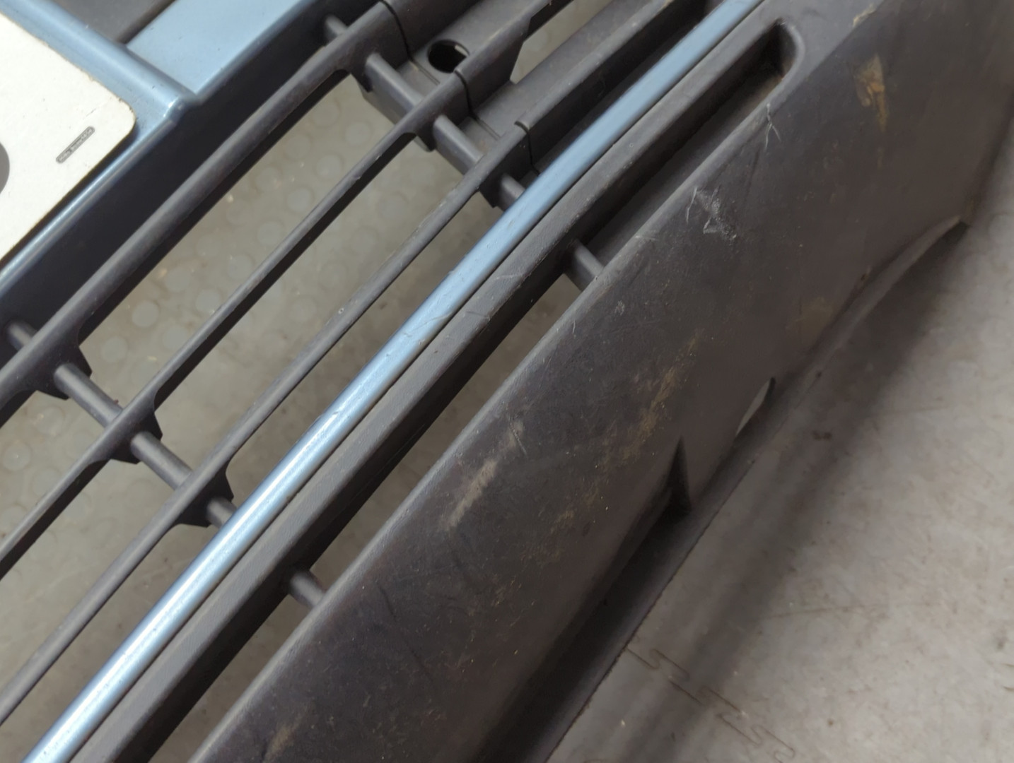 Бампер передний