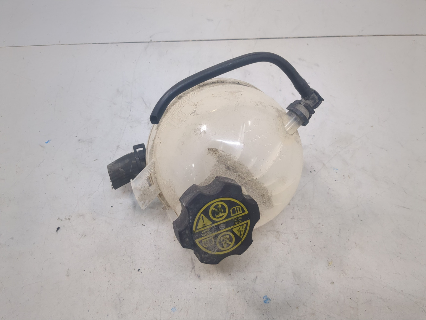 Бачок расширительный