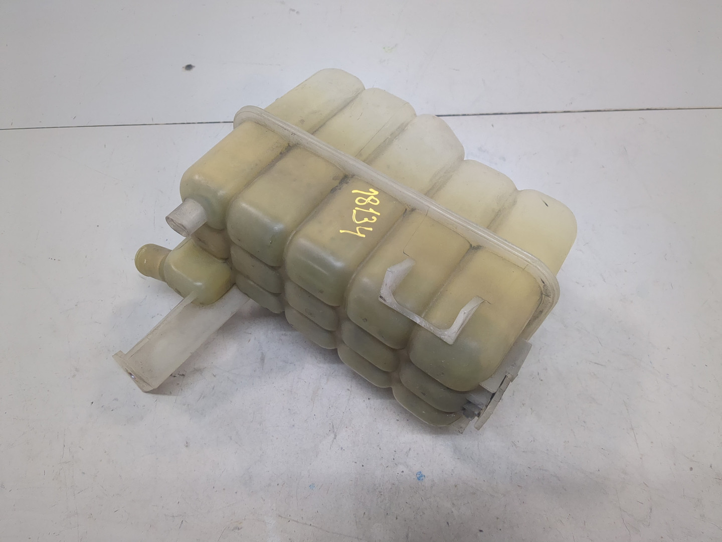 Бачок расширительный