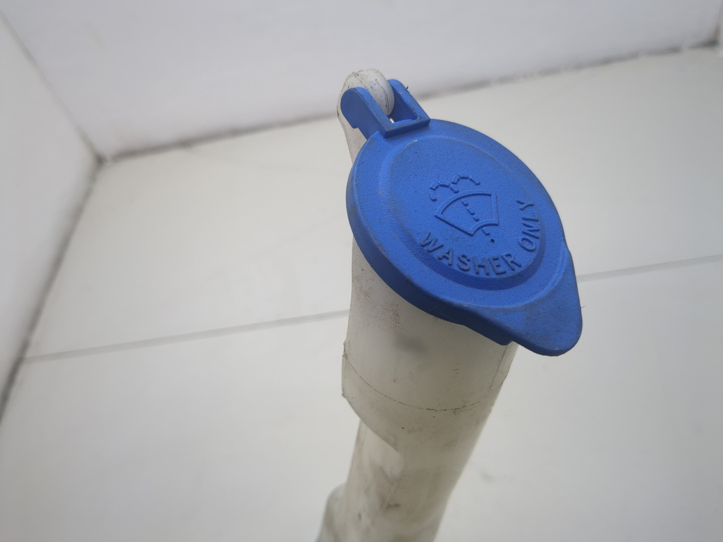 Бачок омывателя лобового стекла