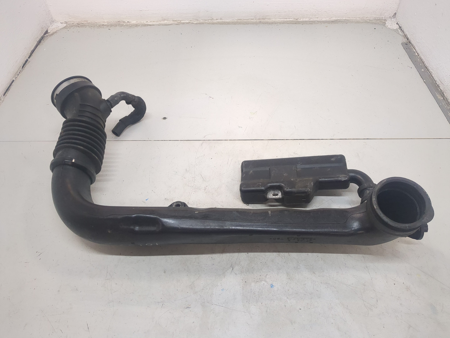 Патрубок воздушного фильтра