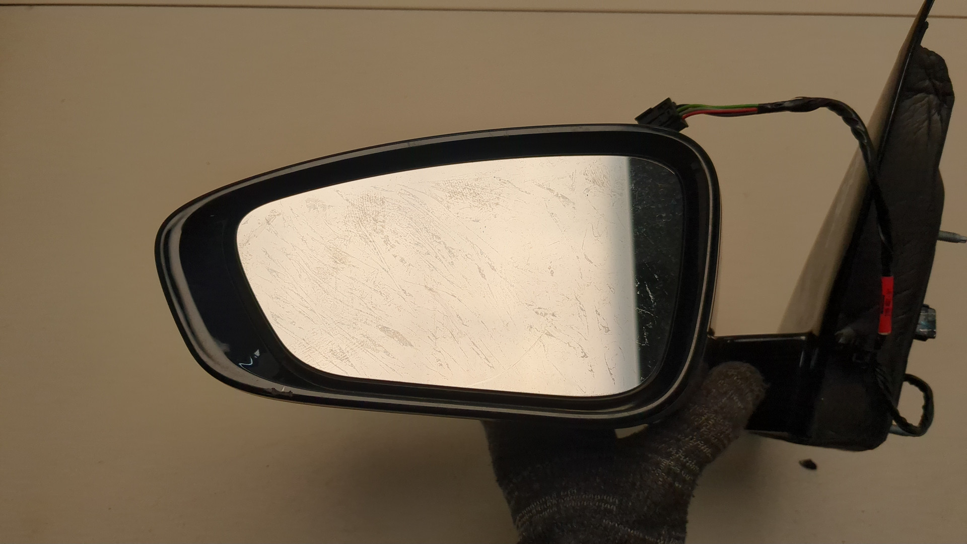 Зеркало левое электрическое