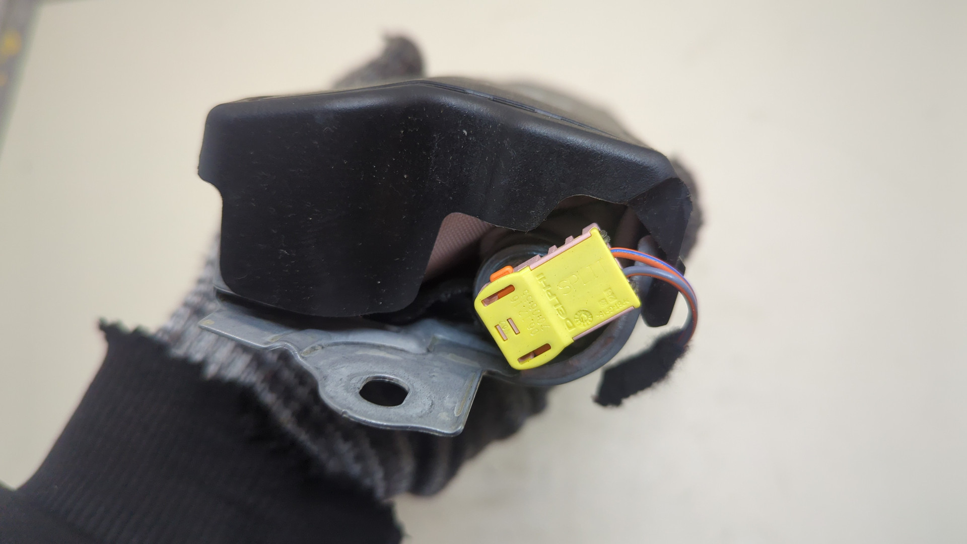 Подушка безопасности нижняя (для колен)