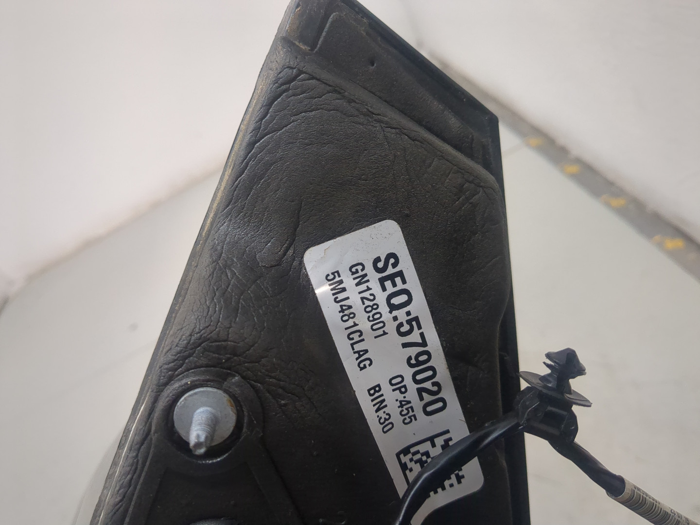 Зеркало правое электрическое