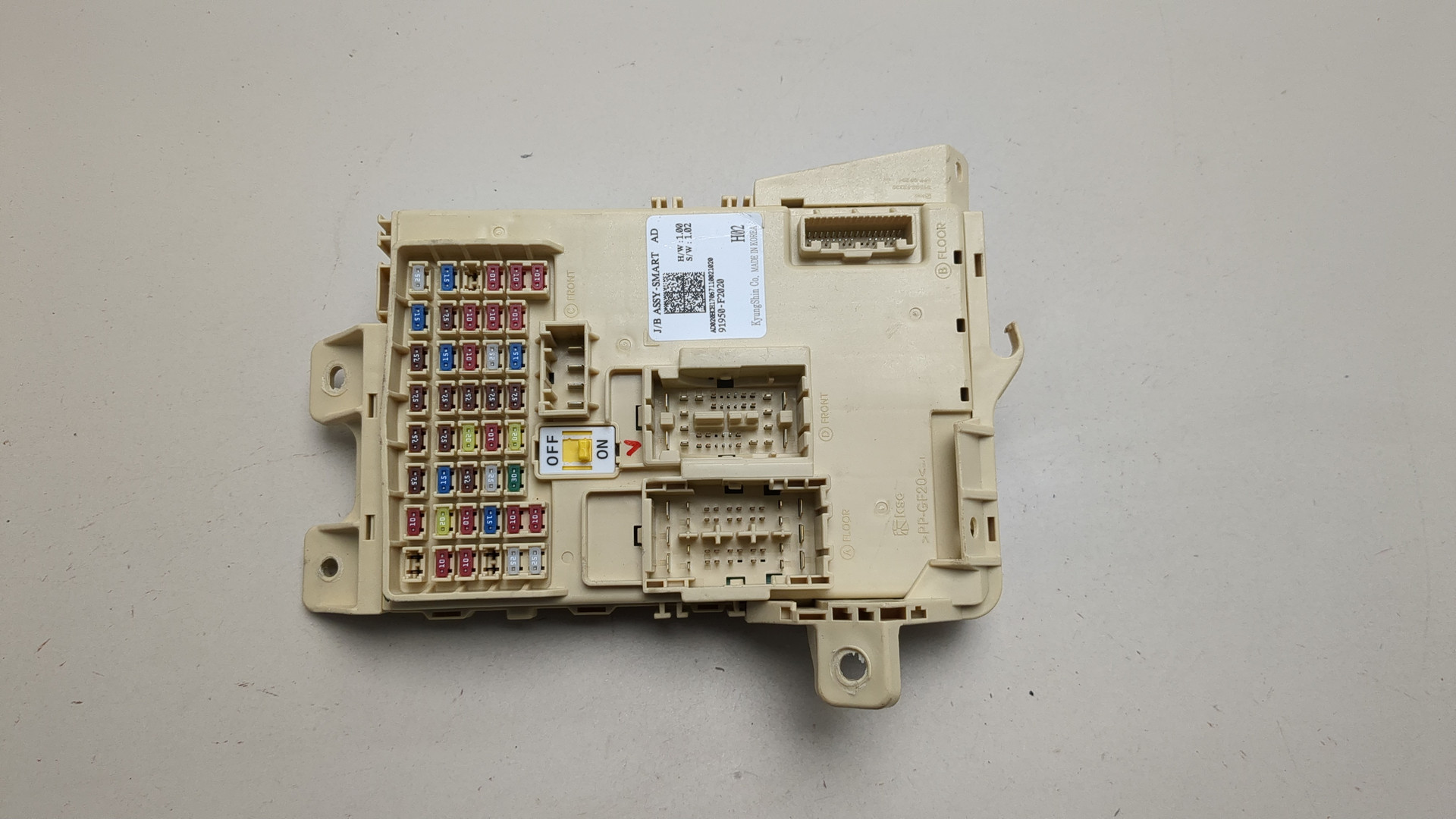 Блок предохранителей