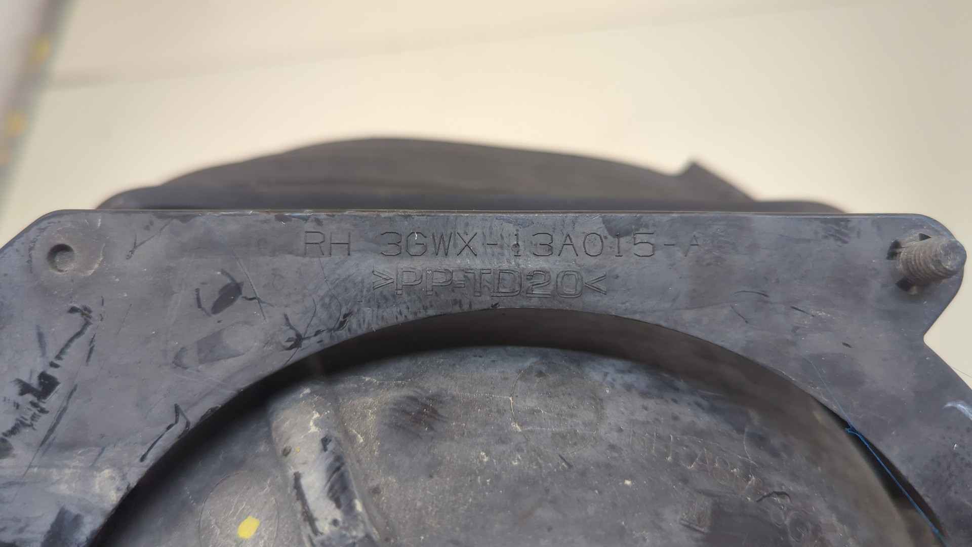 Фара правая