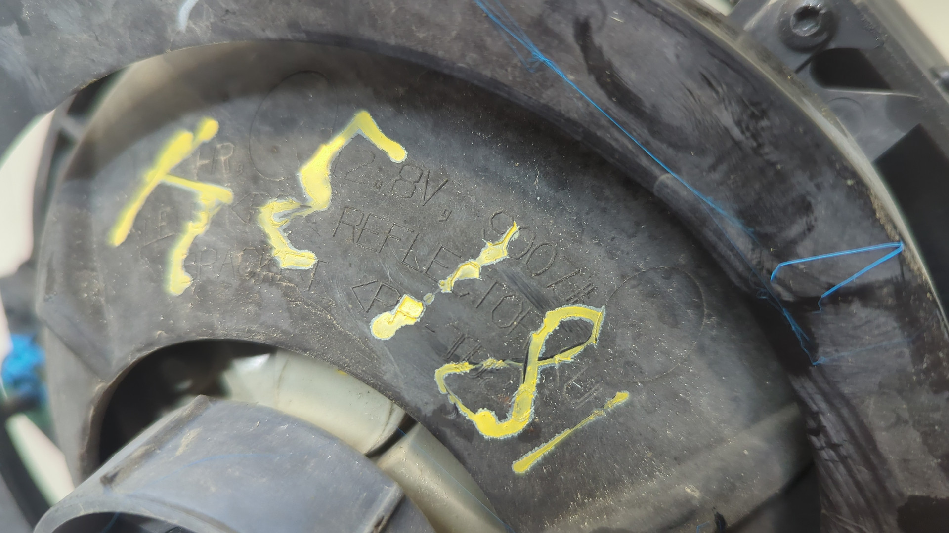 Фара правая