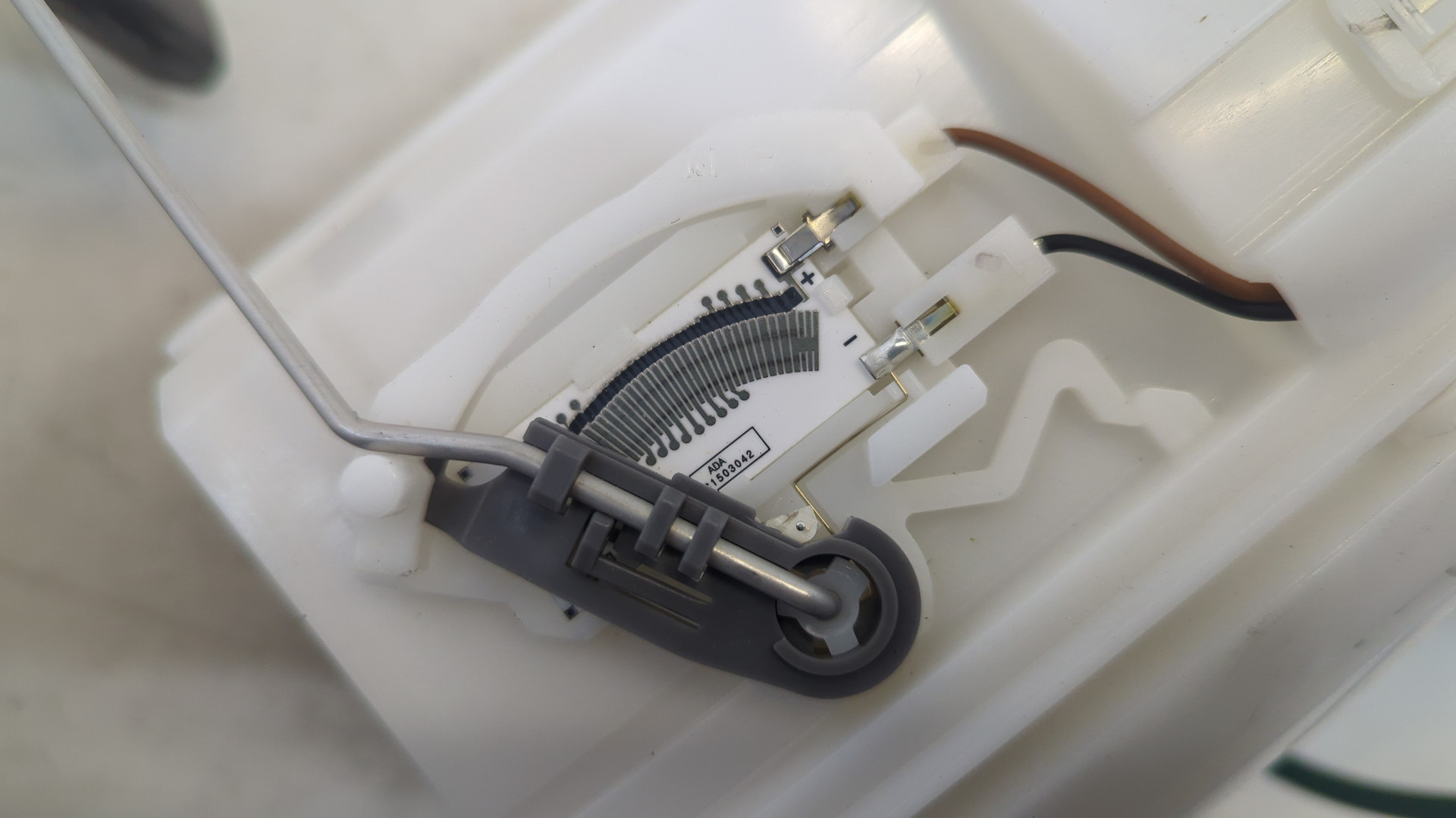 Насос топливный электрический