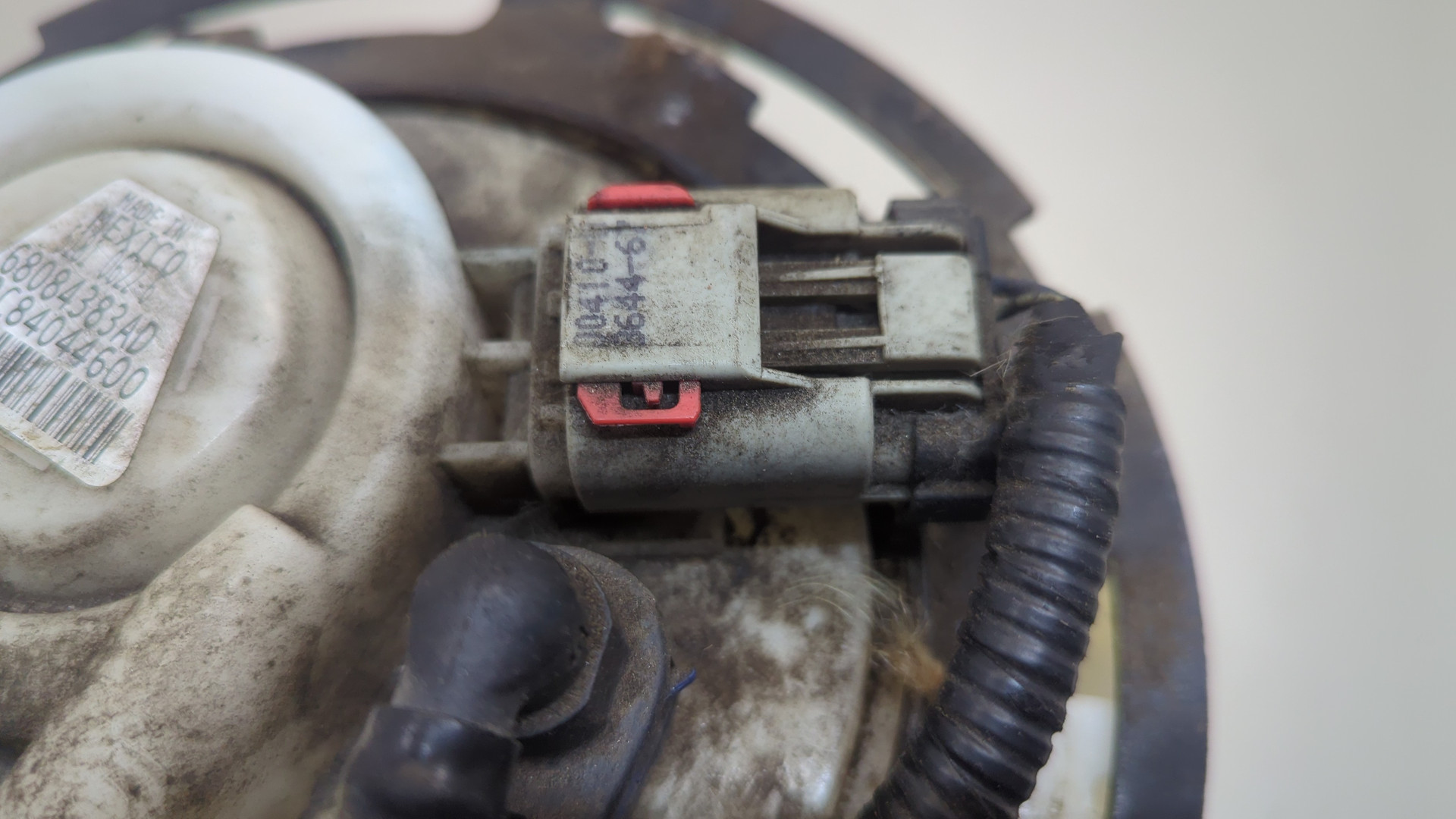 Насос топливный электрический