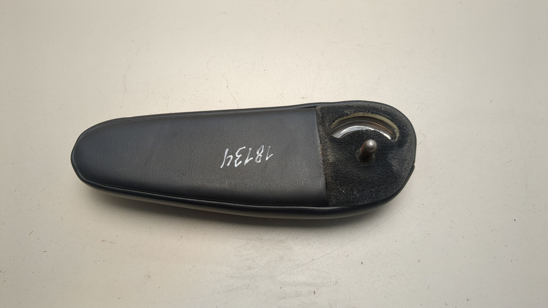 Подлокотник